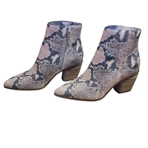 Vince Camuto Grasem Snakeskin Western Boots Pointed Toe Tan Gray 7M Boho NWT - Picture 5 of 13